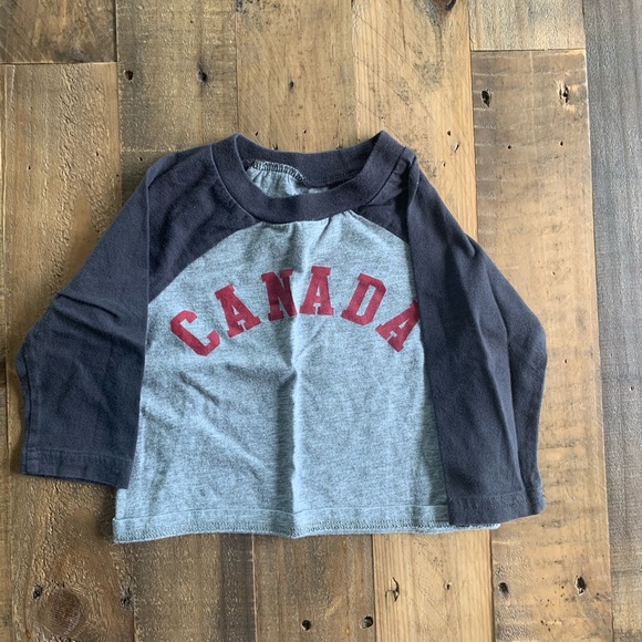 3 for $10 / Canada Long Sleeve T-Shirt (9-12 M) - Picture 1 of 1